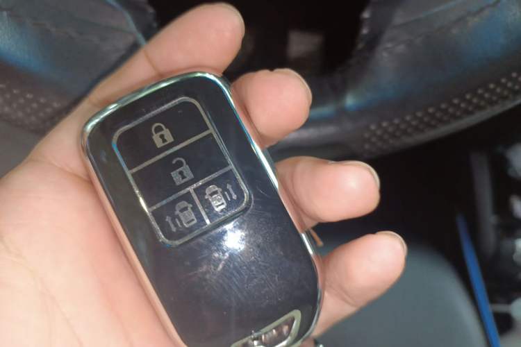 Used Honda Elysion 2016 2.4L Classic Edition Vehicle Key