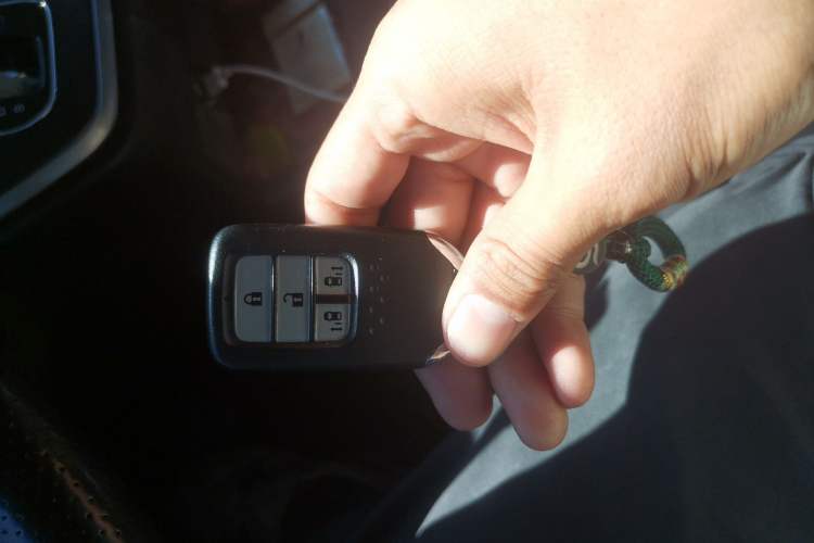 Used Honda Elysion 2016 2.4L Supreme Edition Vehicle Key