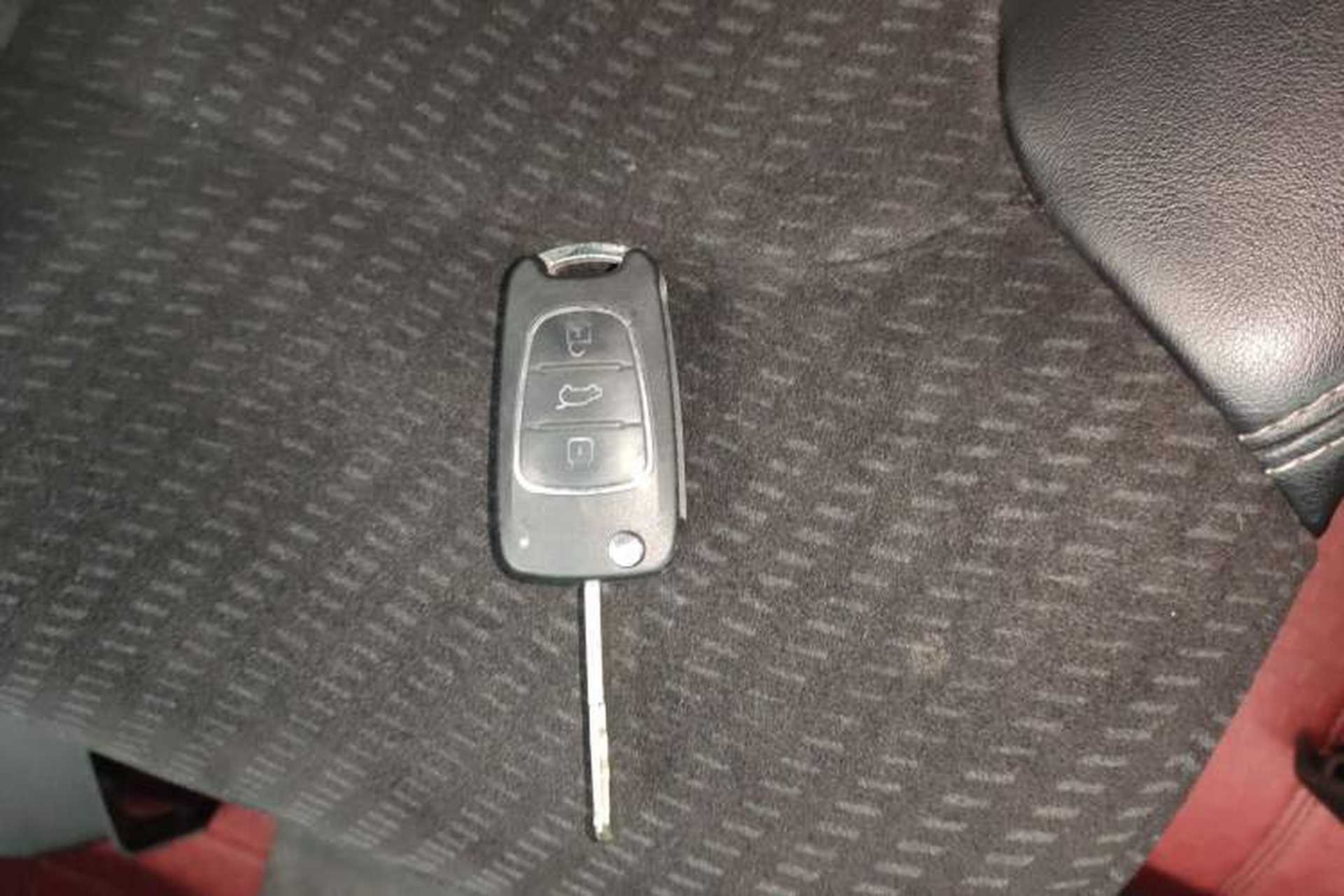 Used Honda Elysion 2016 2.4L Classic Edition Vehicle Key