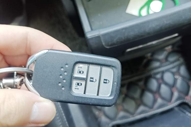Used Honda Elysion 2016 2.4L Style Edition Vehicle Key