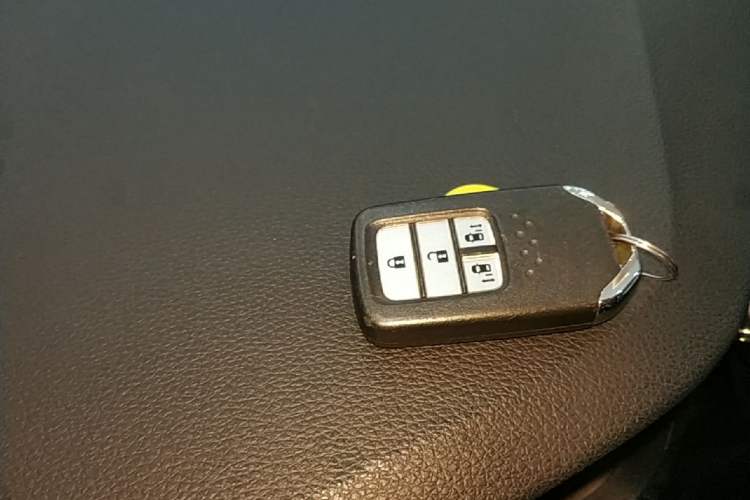 Used Honda Elysion 2016 2.4L Style Edition Vehicle Key