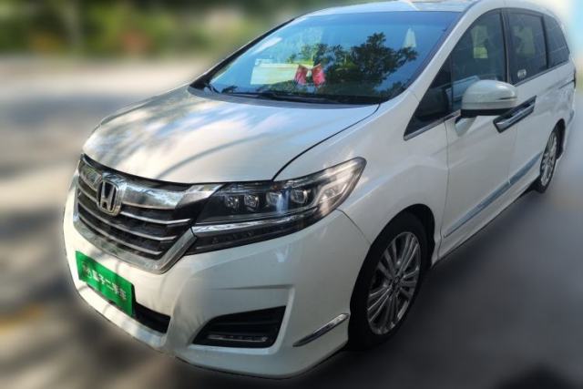 Ojetý Honda Elysion 2016 2.4L Luxury Edition