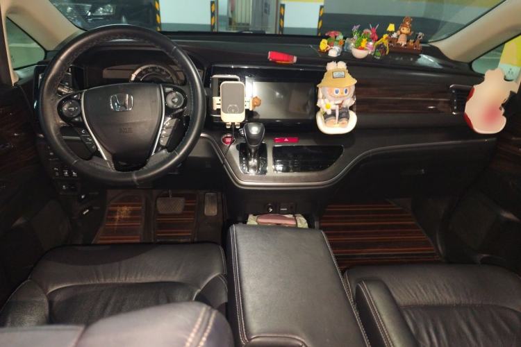 Used Honda Elysion 2016 2.4L Luxury Edition Center Console