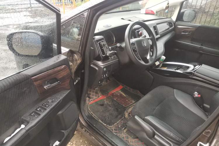 Used Honda Elysion 2016 2.4L Classic Edition Driver Seat