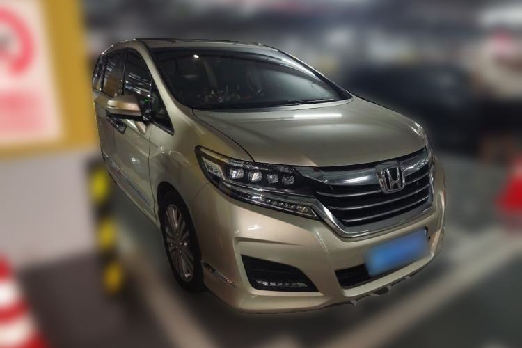 Used Honda Elysion 2016 2.4L Luxury Edition Front Right 45 Deg