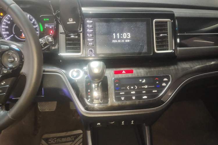 Used Honda Elysion 2019 2.0L Hybrid Comfort Edition Audio And AC Panel