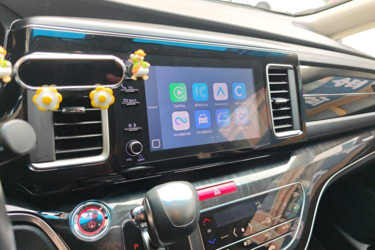 Used Honda Elysion 2019 2.0L Hybrid Luxury Edition Audio And AC Panel