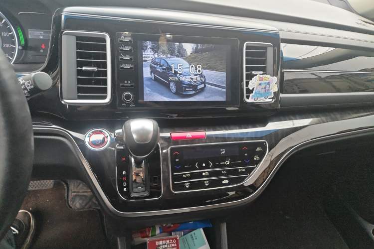 Used Honda Elysion 2019 2.0L Hybrid Luxury Edition Audio And AC Panel