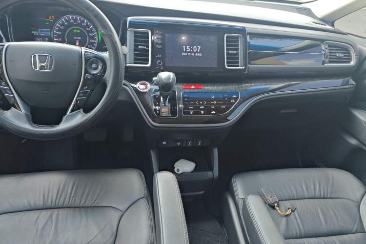Used Honda Elysion 2019 2.0L Hybrid Luxury Edition Audio And AC Panel