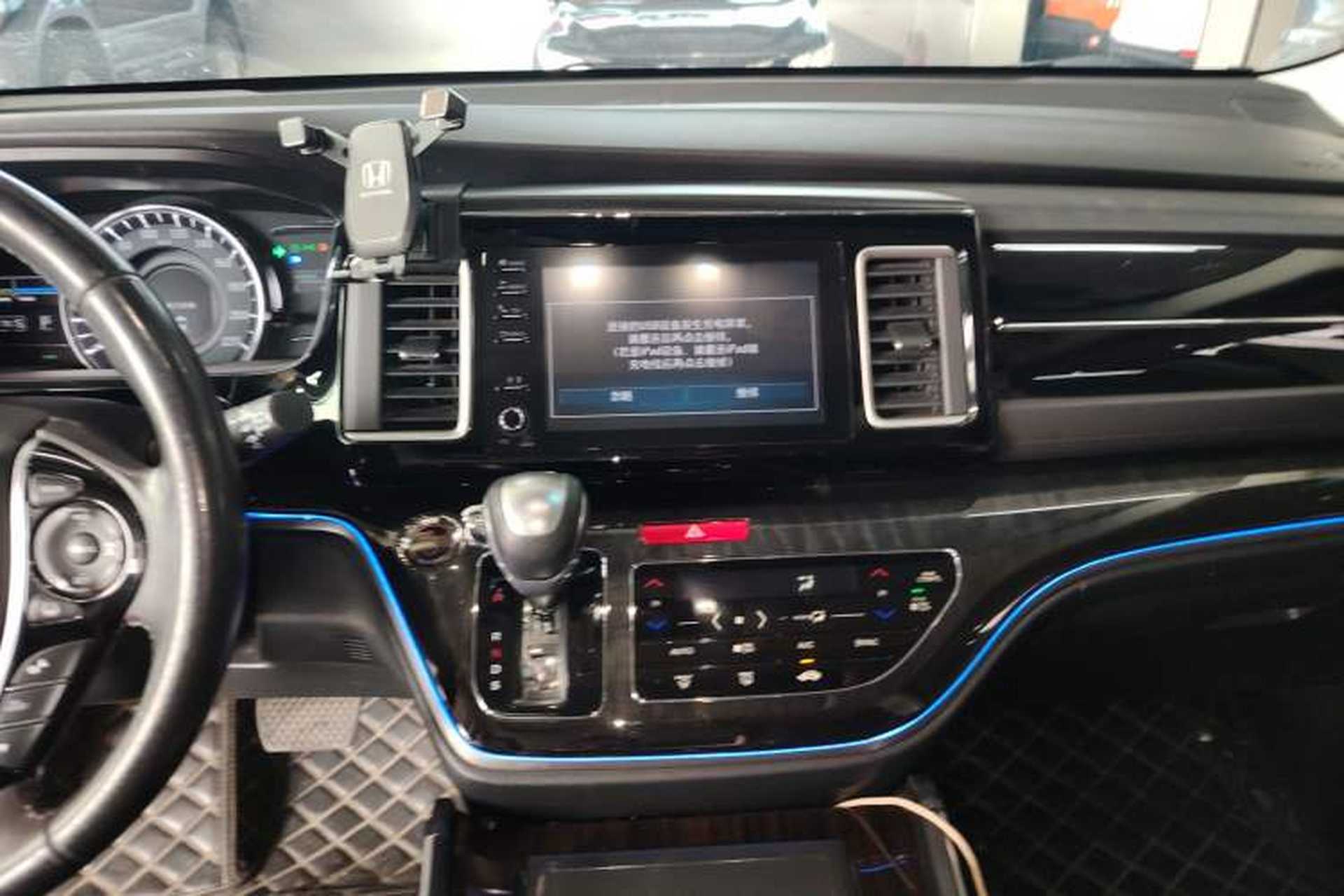 Used Honda Elysion 2019 2.0L Hybrid Luxury Edition Audio And AC Panel