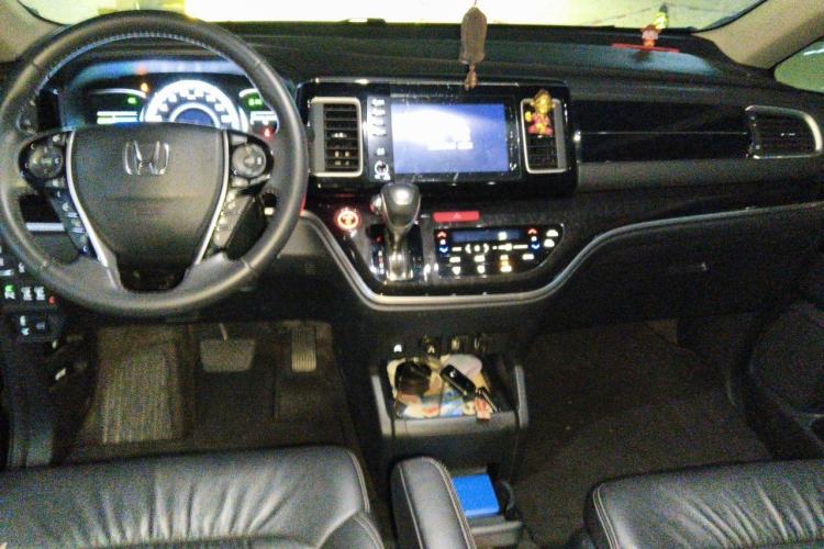 Used Honda Elysion 2019 2.0L Hybrid Luxury Edition Center Console
