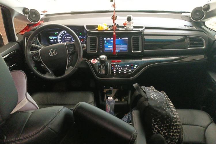 Used Honda Elysion 2019 2.0L Hybrid Luxury Edition Center Console