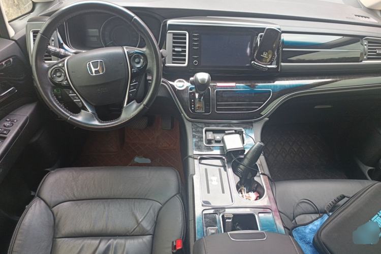 Used Honda Elysion 2019 2.0L Hybrid Comfort Edition Center Console