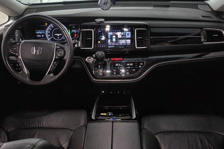 Used Honda Elysion 2019 2.0L Hybrid Supreme Edition Center Console