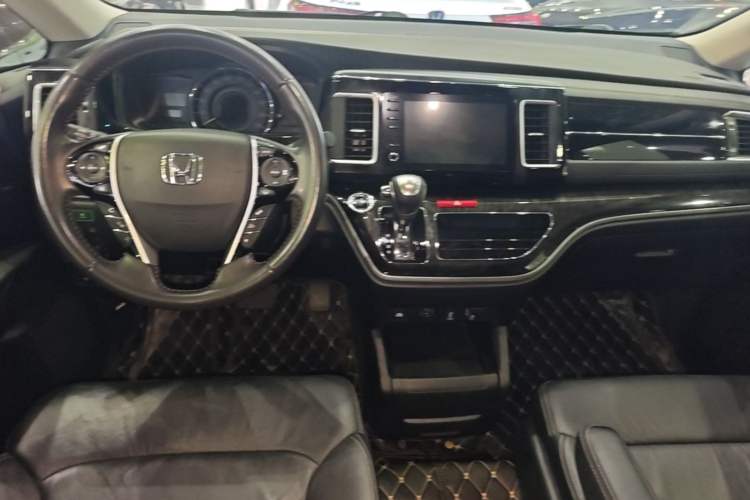 Used Honda Elysion 2019 2.0L Hybrid Luxury Edition Center Console