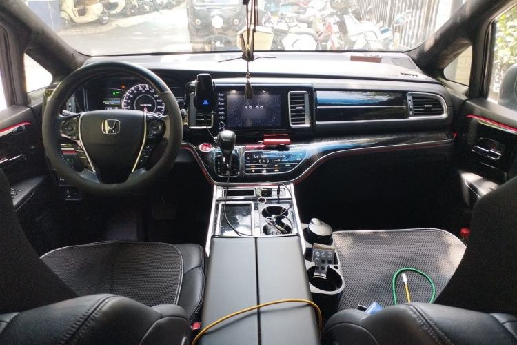 Used Honda Elysion 2019 2.0L Hybrid Luxury Edition Center Console