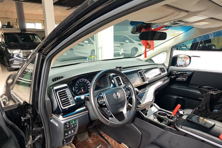 Used Honda Elysion 2019 2.0L Hybrid Supreme Edition Center Console