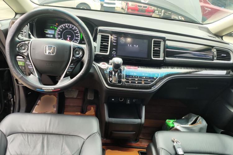 Used Honda Elysion 2019 2.0L Hybrid Luxury Edition Center Console