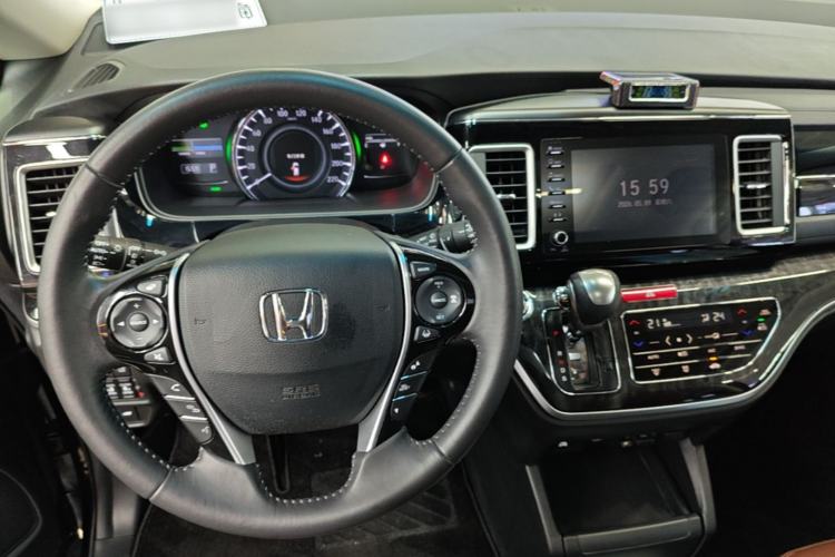 Used Honda Elysion 2019 2.0L Hybrid Supreme Edition Center Console