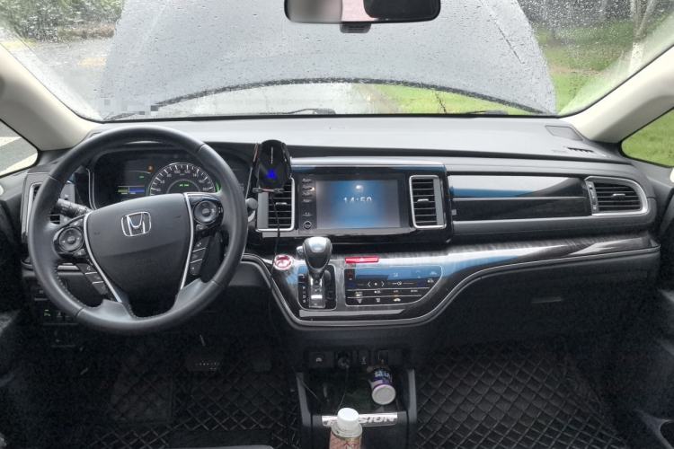 Used Honda Elysion 2019 2.0L Hybrid Luxury Edition Center Console