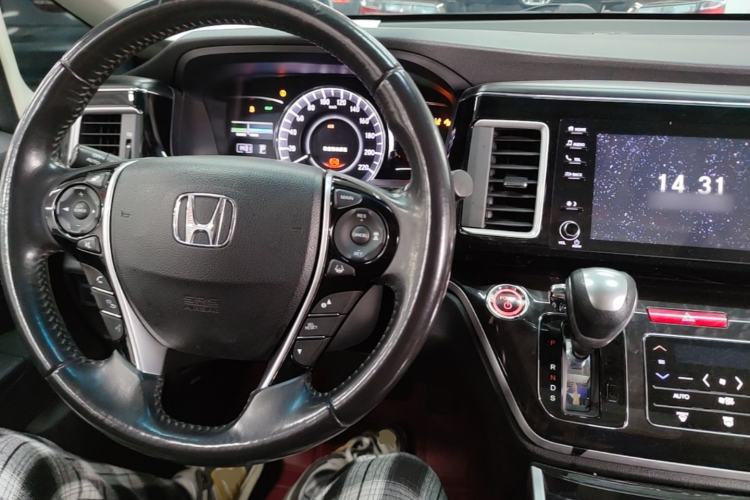 Used Honda Elysion 2019 2.0L Hybrid Luxury Edition Center Console