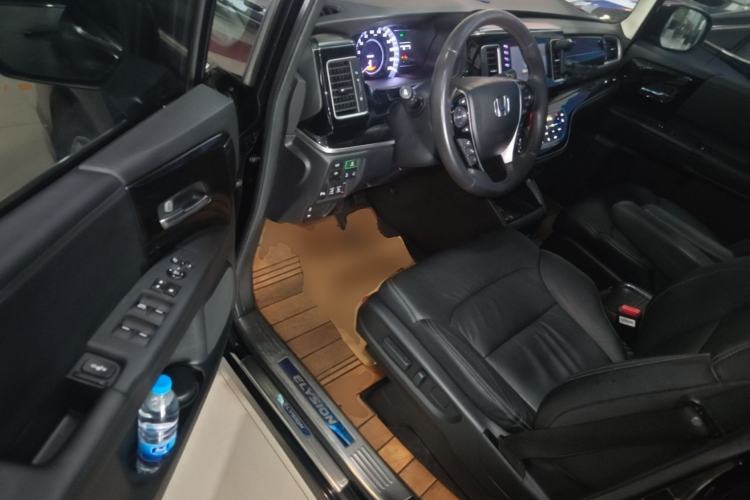 Used Honda Elysion 2019 2.0L Hybrid Luxury Edition Driver Seat