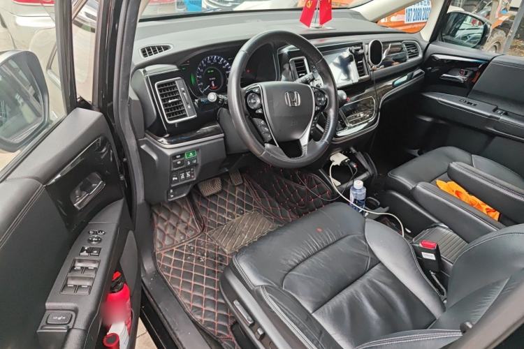 Used Honda Elysion 2019 2.0L Hybrid Luxury Edition Driver Seat