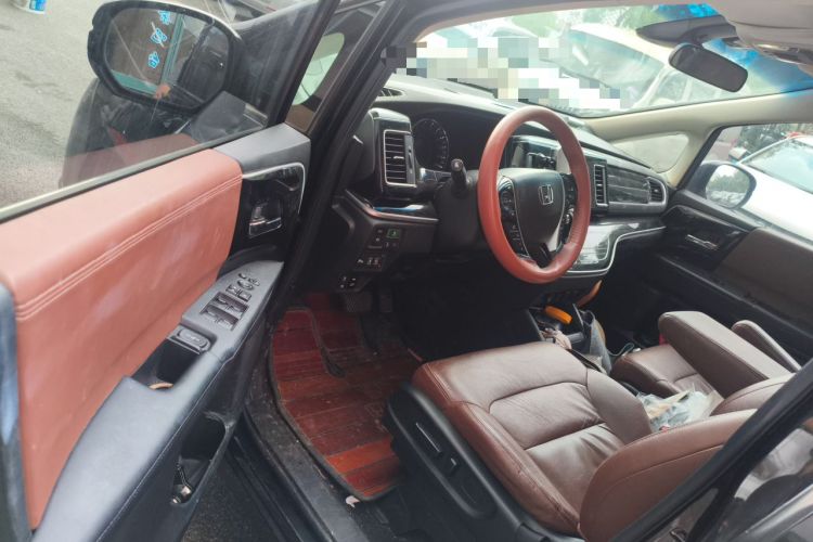 Used Honda Elysion 2019 2.0L Hybrid Supreme Edition Driver Seat