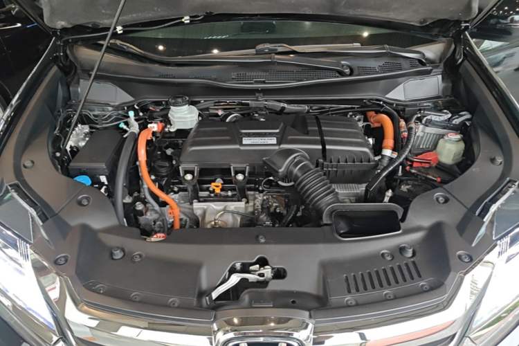Used Honda Elysion 2019 2.0L Hybrid Luxury Edition Engine Bay