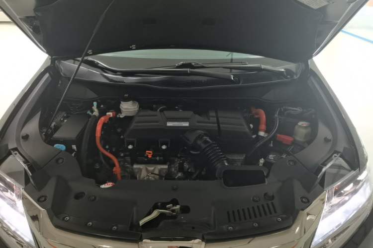Used Honda Elysion 2019 2.0L Hybrid Luxury Edition Engine Bay