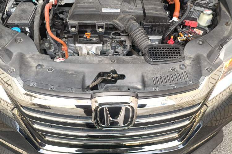 Used Honda Elysion 2019 2.0L Hybrid Luxury Edition Engine Bay