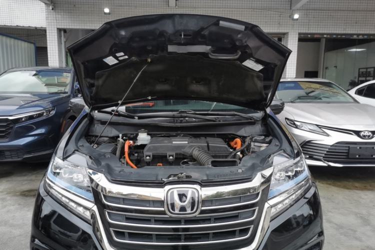 Used Honda Elysion 2019 2.0L Hybrid Luxury Edition Engine Bay