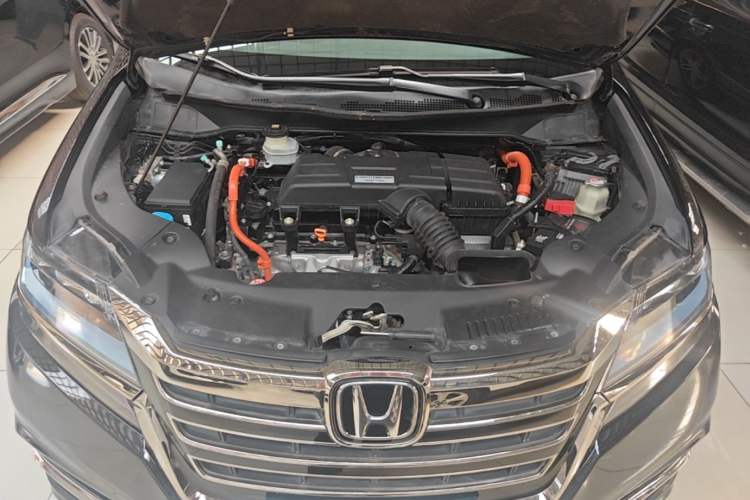 Used Honda Elysion 2019 2.0L Hybrid Luxury Edition Engine Bay