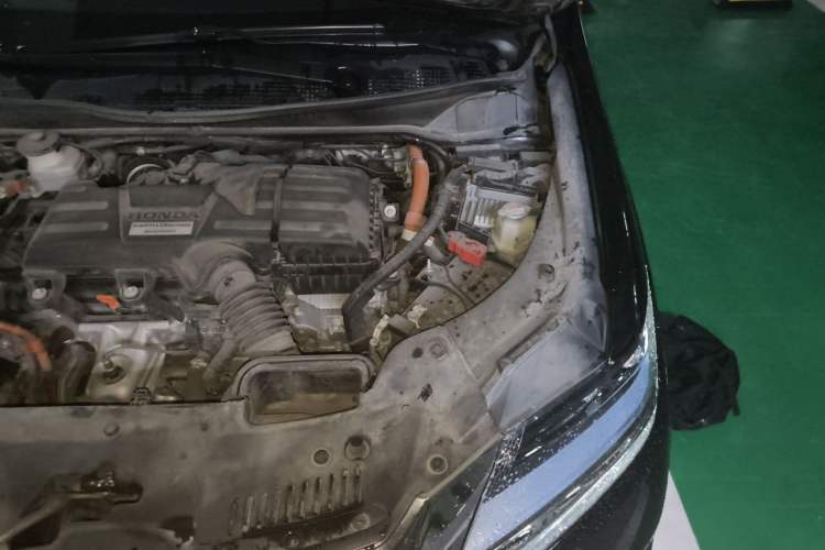 Used Honda Elysion 2019 2.0L Hybrid Luxury Edition Engine Bay Left