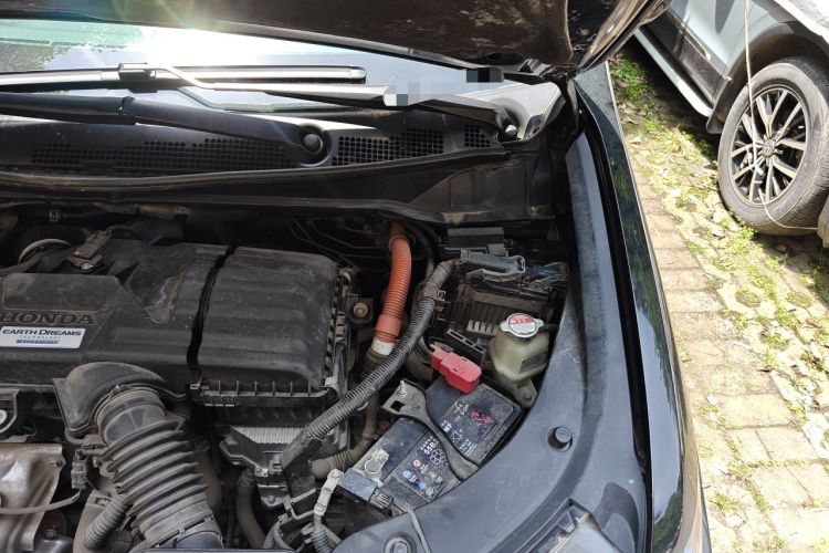Used Honda Elysion 2019 2.0L Hybrid Luxury Edition Engine Bay Left