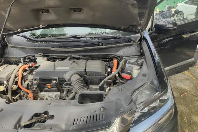 Used Honda Elysion 2019 2.0L Hybrid Luxury Edition Engine Bay Left
