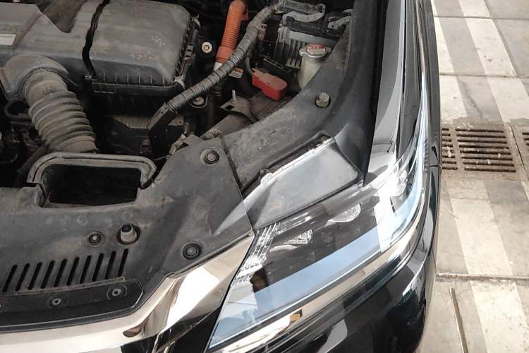 Used Honda Elysion 2019 2.0L Hybrid Supreme Edition Engine Bay Left
