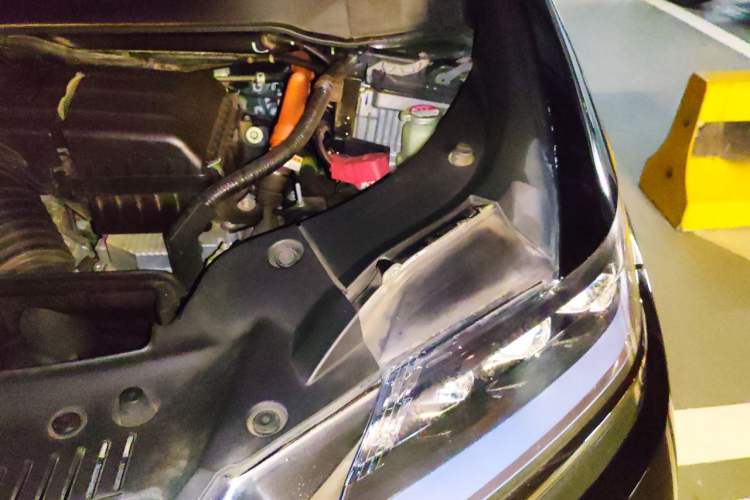Used Honda Elysion 2019 2.0L Hybrid Luxury Edition Engine Bay Left