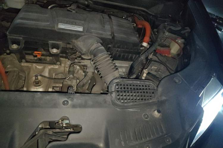 Used Honda Elysion 2019 2.0L Hybrid Luxury Edition Engine Bay Left