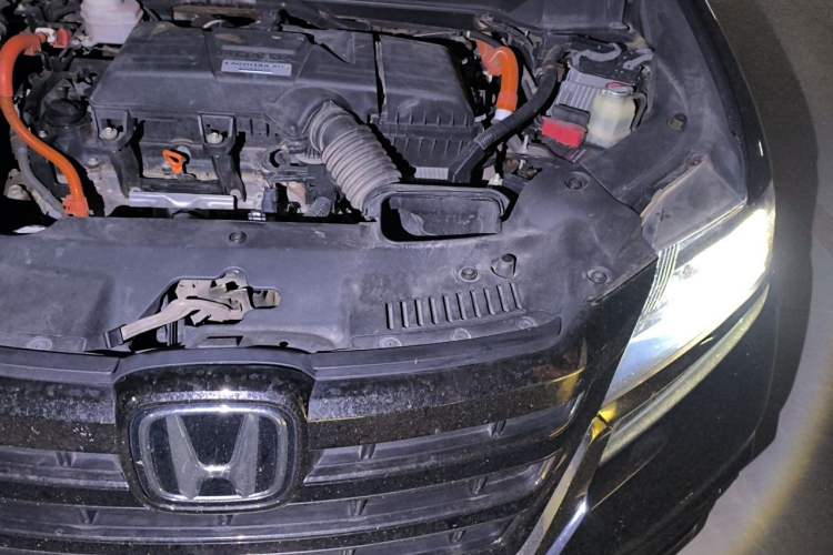 Used Honda Elysion 2019 2.0L Hybrid Luxury Edition Engine Bay Left