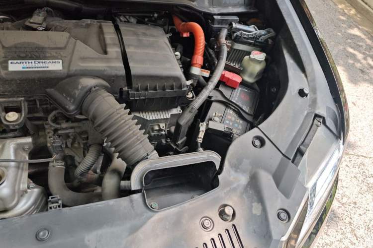 Used Honda Elysion 2019 2.0L Hybrid Luxury Edition Engine Bay Left