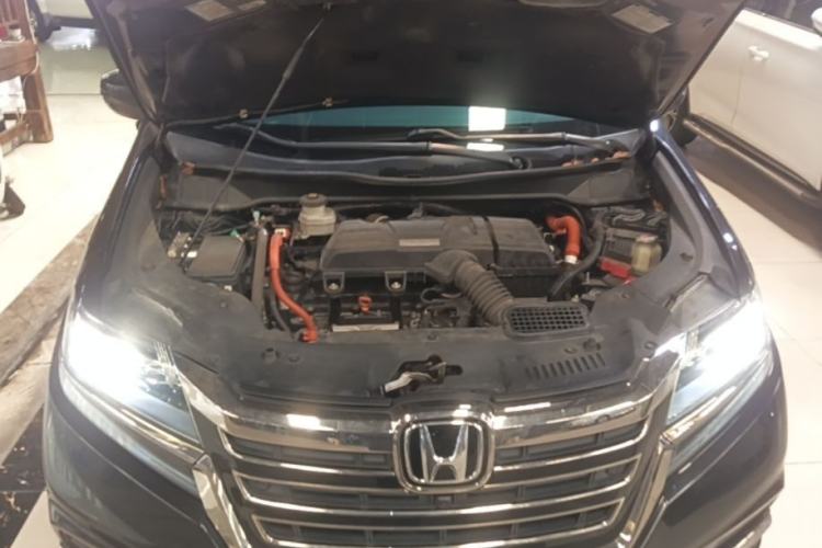 Used Honda Elysion 2019 2.0L Hybrid Supreme Edition Engine Bay