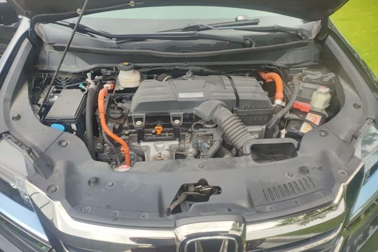 Used Honda Elysion 2019 2.0L Hybrid Luxury Edition Engine Bay