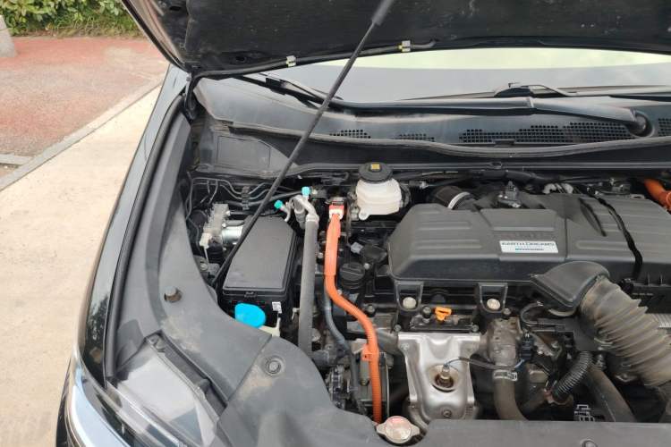 Used Honda Elysion 2019 2.0L Hybrid Luxury Edition Engine Bay Right