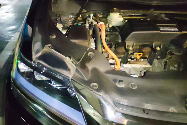 Used Honda Elysion 2019 2.0L Hybrid Luxury Edition Engine Bay Right