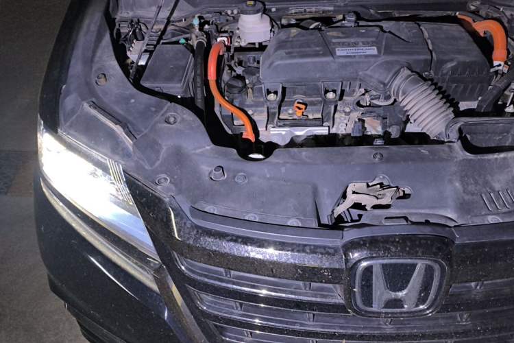 Used Honda Elysion 2019 2.0L Hybrid Luxury Edition Engine Bay Right