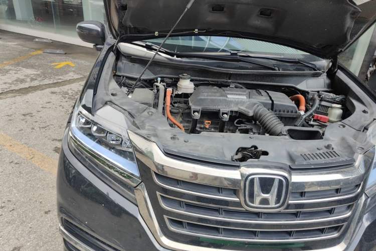 Used Honda Elysion 2019 2.0L Hybrid Luxury Edition Engine Bay Right