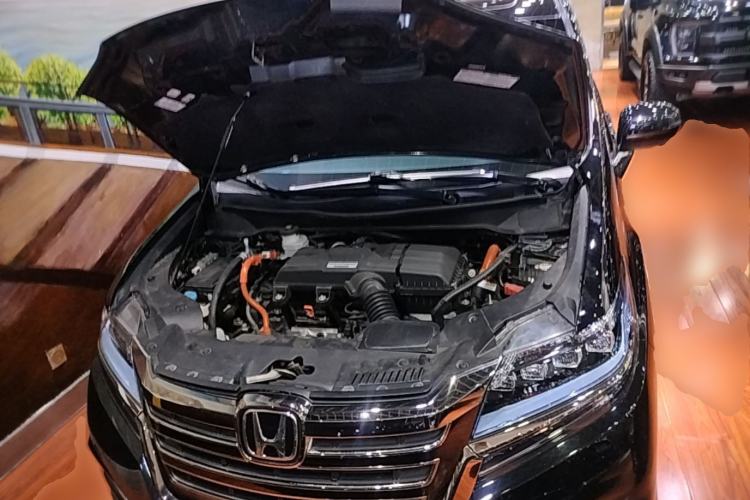 Used Honda Elysion 2019 2.0L Hybrid Luxury Edition Engine Bay