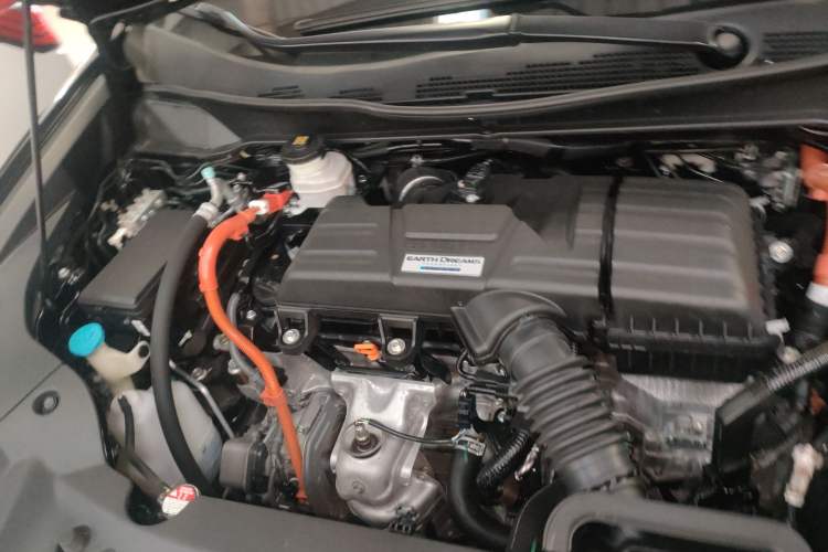 Used Honda Elysion 2019 2.0L Hybrid Luxury Edition Engine Bay