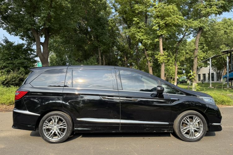 Used Honda Elysion 2019 2.0L Hybrid Luxury Edition Exterior 2